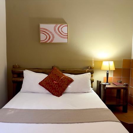 Centurion Guest House And Lodge Экстерьер фото