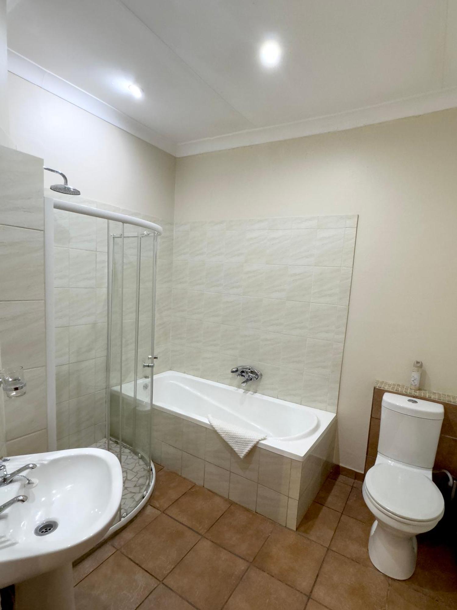 Centurion Guest House And Lodge Экстерьер фото
